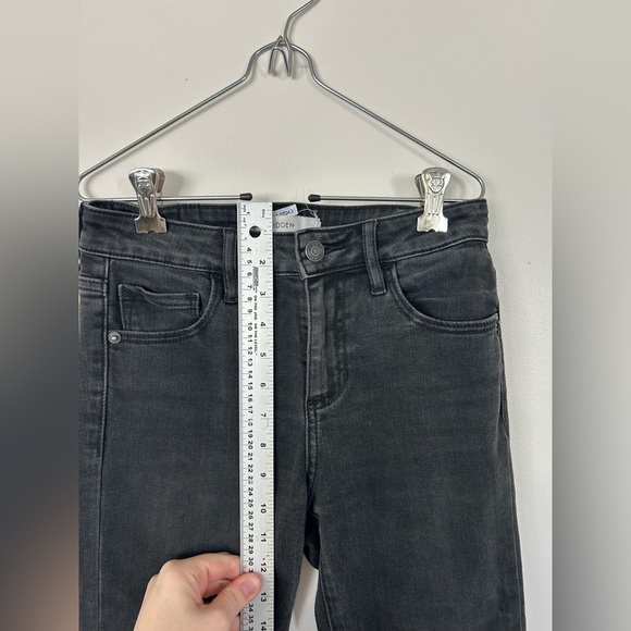 Hidden Black Cropped Distressed Jeans Size 25 - Picture 2 of 9